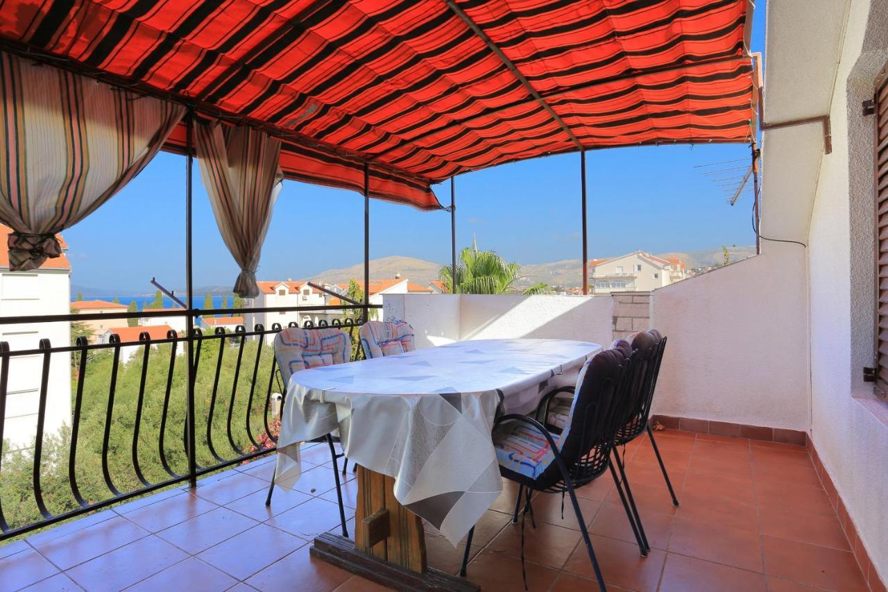 Apartments By The Sea Okrug Gornji, Ciovo - 1069 Trogir Exterior photo